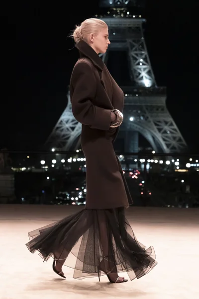 Look 4